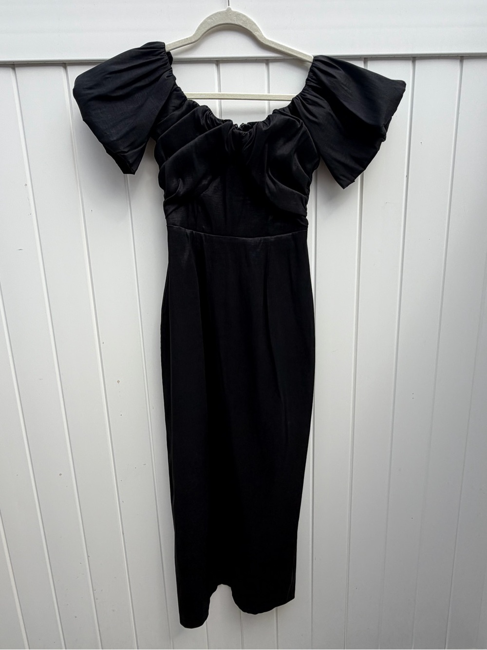 Abercrombie & Fitch Black Off-Shoulder Midi Dress with Puff Sleeves